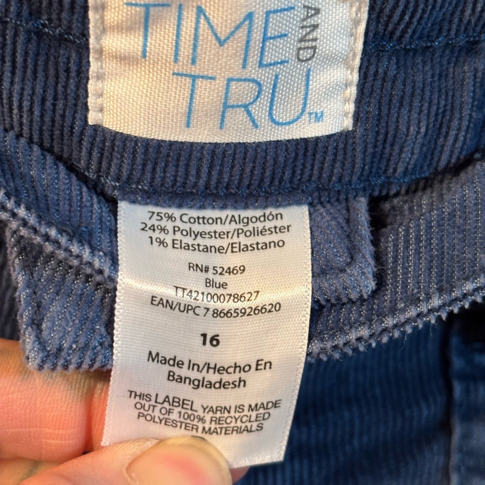 Time and Tru Women's Corduroy Cargo Pants - Picture 3 of 4